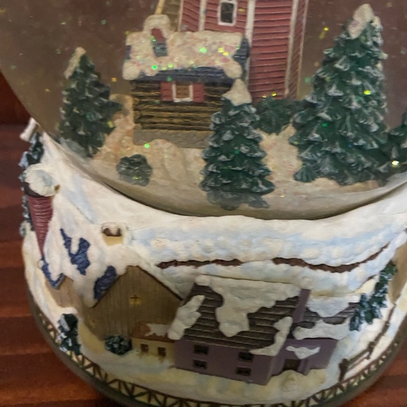 Johnson Brothers Friendly Village  Snow Globe Musical The Windmill Does Work - Picture 9 of 17